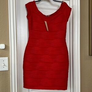 Women’s Large red textured dress. NWT!